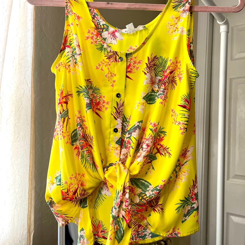 $8 SALE Button down and front tie tank top 6B